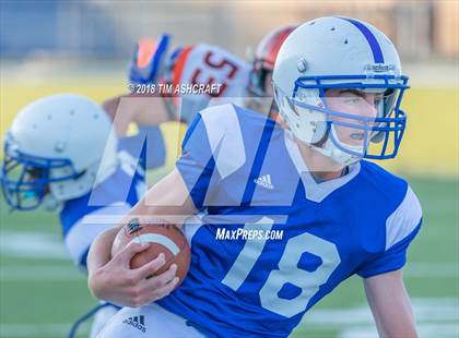 Thumbnail 2 in St. Xavier vs. Beavercreek photogallery.