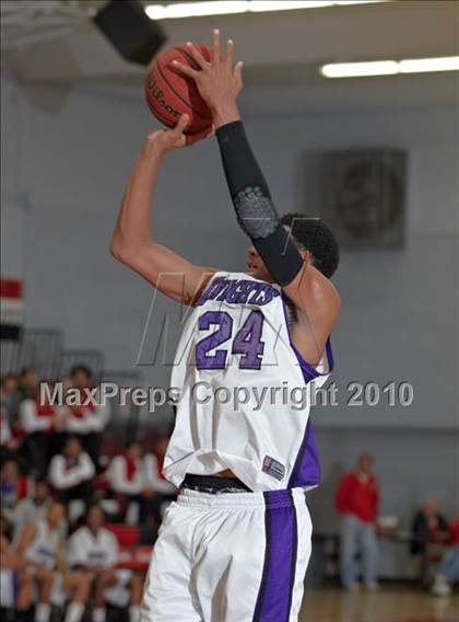 Thumbnail 3 in Castlemont vs. Rosemont (Cordova Classic) photogallery.