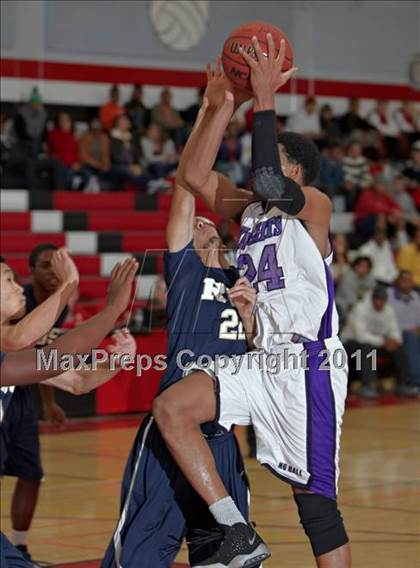 Thumbnail 1 in Castlemont vs. Rosemont (Cordova Classic) photogallery.