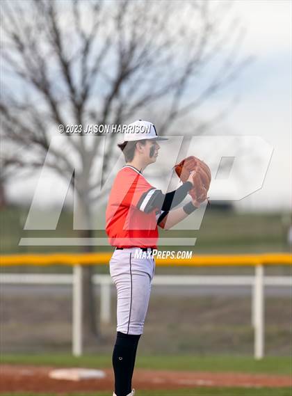 Thumbnail 2 in Nocona @ Muenster photogallery.