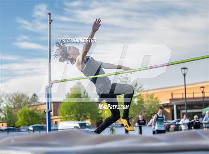 Thumbnail 3 in Stillwater/Greenwich/Berlin-New Lebanon Track Meet photogallery.