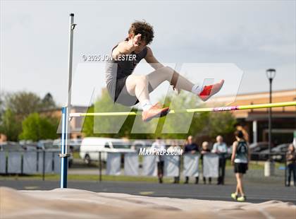 Thumbnail 2 in Stillwater/Greenwich/Berlin-New Lebanon Track Meet photogallery.