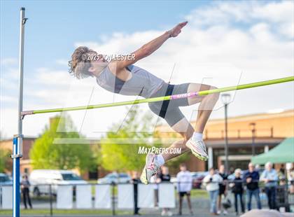 Thumbnail 2 in Stillwater/Greenwich/Berlin-New Lebanon Track Meet photogallery.