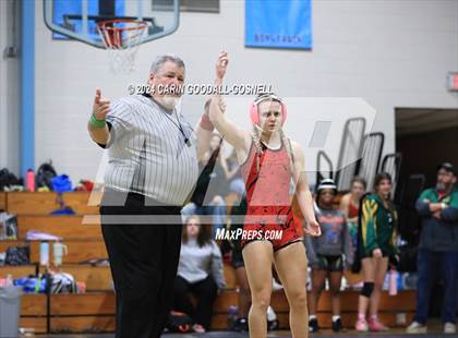 Thumbnail 3 in New Bern vs Havelock (Beast of the East) photogallery.