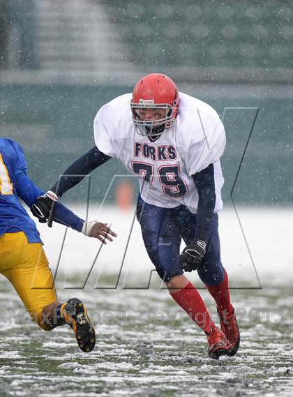 Thumbnail 3 in Cleveland Hill vs. Chenango Forks (NYSPHSAA Class C Semifinal) photogallery.