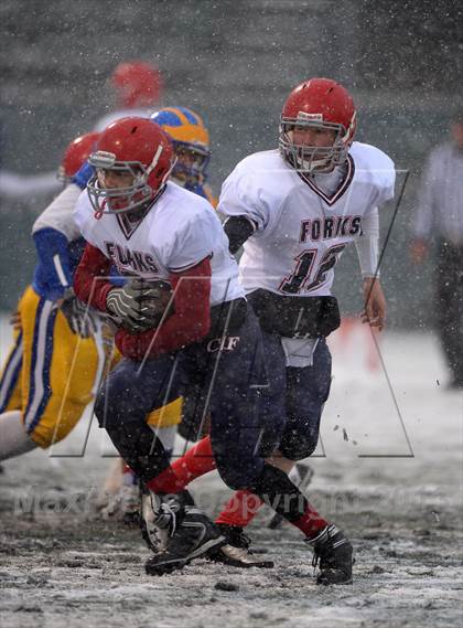 Thumbnail 2 in Cleveland Hill vs. Chenango Forks (NYSPHSAA Class C Semifinal) photogallery.