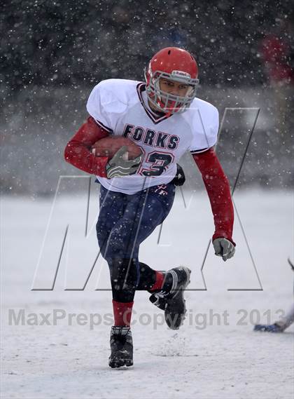 Thumbnail 3 in Cleveland Hill vs. Chenango Forks (NYSPHSAA Class C Semifinal) photogallery.