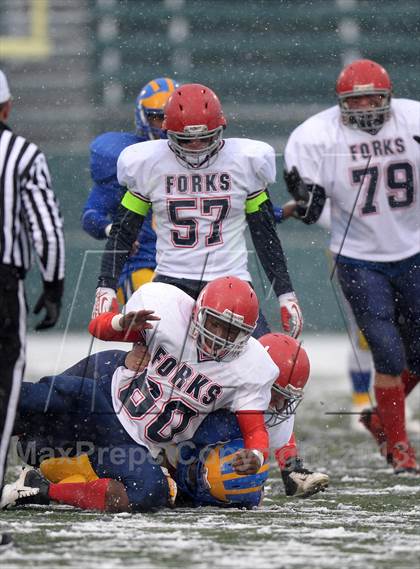 Thumbnail 2 in Cleveland Hill vs. Chenango Forks (NYSPHSAA Class C Semifinal) photogallery.