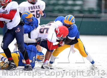Thumbnail 2 in Cleveland Hill vs. Chenango Forks (NYSPHSAA Class C Semifinal) photogallery.