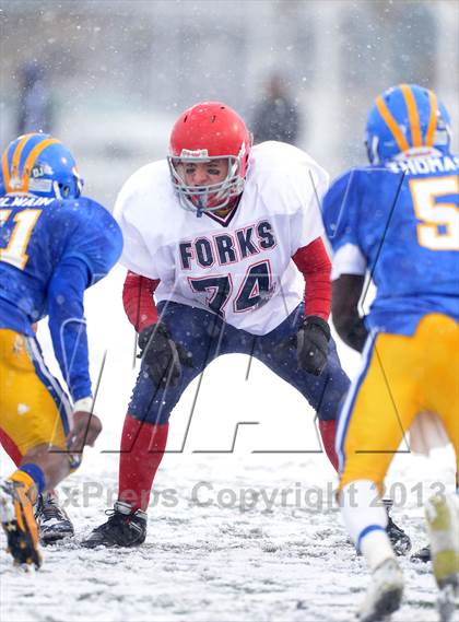 Thumbnail 1 in Cleveland Hill vs. Chenango Forks (NYSPHSAA Class C Semifinal) photogallery.