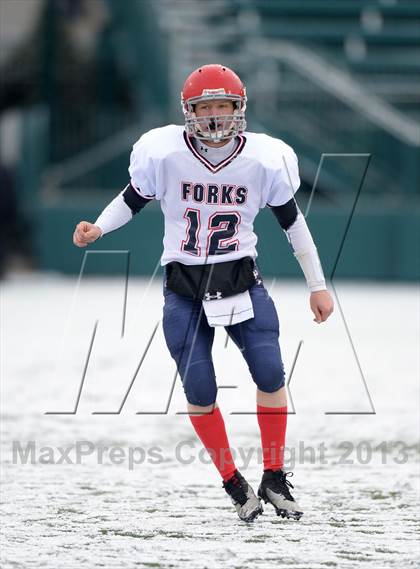 Thumbnail 3 in Cleveland Hill vs. Chenango Forks (NYSPHSAA Class C Semifinal) photogallery.
