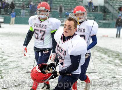 Thumbnail 1 in Cleveland Hill vs. Chenango Forks (NYSPHSAA Class C Semifinal) photogallery.