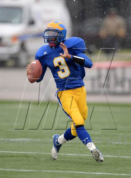 Thumbnail 1 in Cleveland Hill vs. Chenango Forks (NYSPHSAA Class C Semifinal) photogallery.
