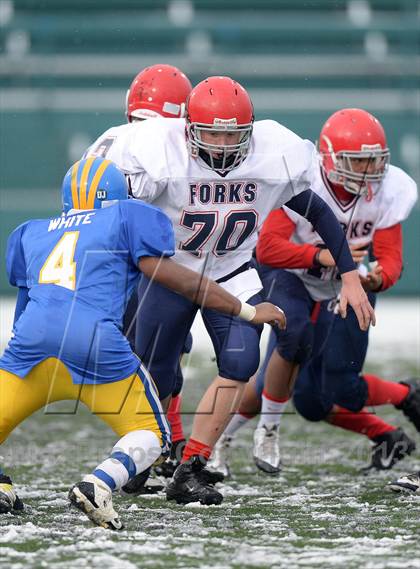 Thumbnail 3 in Cleveland Hill vs. Chenango Forks (NYSPHSAA Class C Semifinal) photogallery.