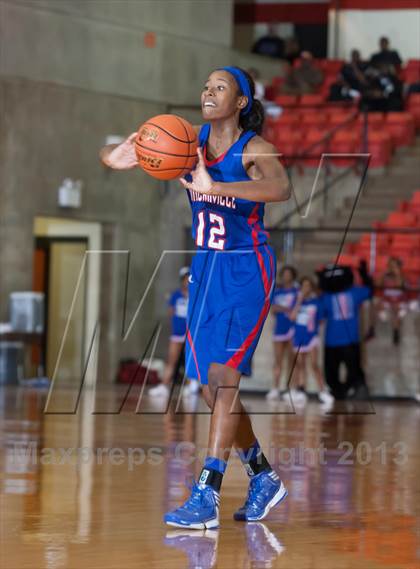 Thumbnail 3 in Duncanville vs Coronado (UIL 5A Region 1 Final Playoff) photogallery.