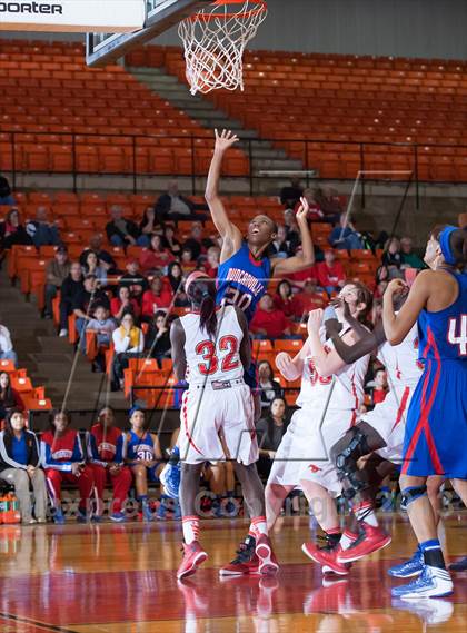 Thumbnail 2 in Duncanville vs Coronado (UIL 5A Region 1 Final Playoff) photogallery.