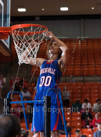 Thumbnail 1 in Duncanville vs Coronado (UIL 5A Region 1 Final Playoff) photogallery.