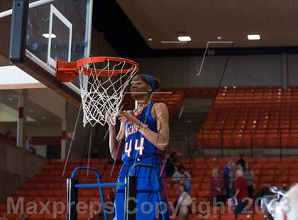 Thumbnail 2 in Duncanville vs Coronado (UIL 5A Region 1 Final Playoff) photogallery.