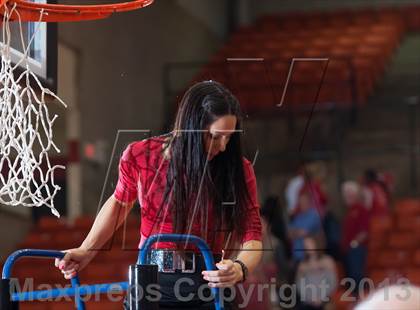 Thumbnail 2 in Duncanville vs Coronado (UIL 5A Region 1 Final Playoff) photogallery.