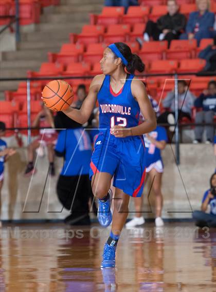 Thumbnail 1 in Duncanville vs Coronado (UIL 5A Region 1 Final Playoff) photogallery.