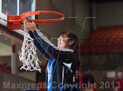 Thumbnail 3 in Duncanville vs Coronado (UIL 5A Region 1 Final Playoff) photogallery.