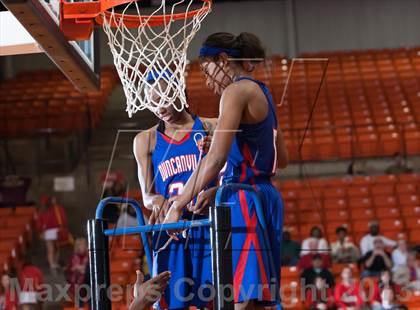 Thumbnail 2 in Duncanville vs Coronado (UIL 5A Region 1 Final Playoff) photogallery.