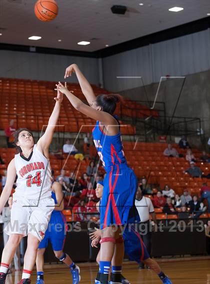 Thumbnail 1 in Duncanville vs Coronado (UIL 5A Region 1 Final Playoff) photogallery.