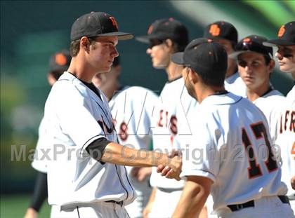 Thumbnail 2 in Huntington Beach vs. Crespi (CIF SS D2 Final) photogallery.