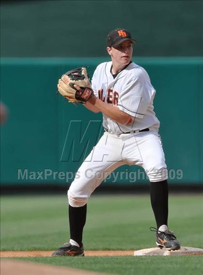 Thumbnail 2 in Huntington Beach vs. Crespi (CIF SS D2 Final) photogallery.