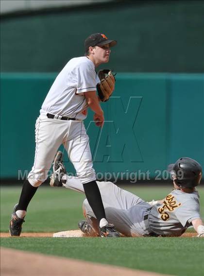 Thumbnail 3 in Huntington Beach vs. Crespi (CIF SS D2 Final) photogallery.