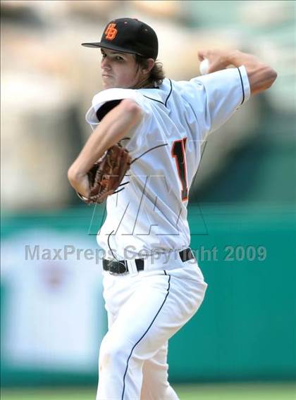 Thumbnail 2 in Huntington Beach vs. Crespi (CIF SS D2 Final) photogallery.