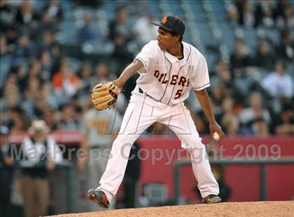 Thumbnail 1 in Huntington Beach vs. Crespi (CIF SS D2 Final) photogallery.