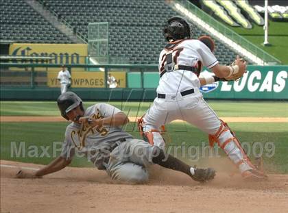 Thumbnail 2 in Huntington Beach vs. Crespi (CIF SS D2 Final) photogallery.