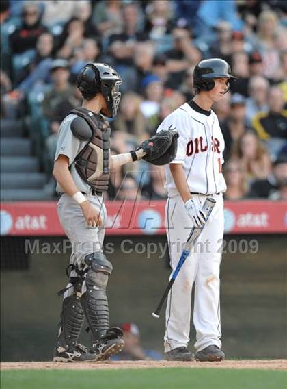 Thumbnail 2 in Huntington Beach vs. Crespi (CIF SS D2 Final) photogallery.