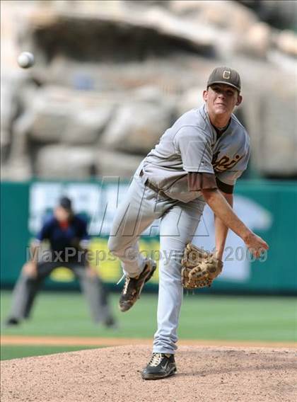 Thumbnail 2 in Huntington Beach vs. Crespi (CIF SS D2 Final) photogallery.