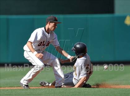 Thumbnail 2 in Huntington Beach vs. Crespi (CIF SS D2 Final) photogallery.