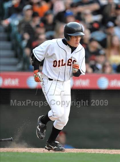 Thumbnail 2 in Huntington Beach vs. Crespi (CIF SS D2 Final) photogallery.