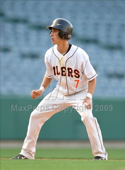 Thumbnail 1 in Huntington Beach vs. Crespi (CIF SS D2 Final) photogallery.