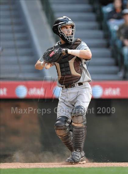 Thumbnail 2 in Huntington Beach vs. Crespi (CIF SS D2 Final) photogallery.