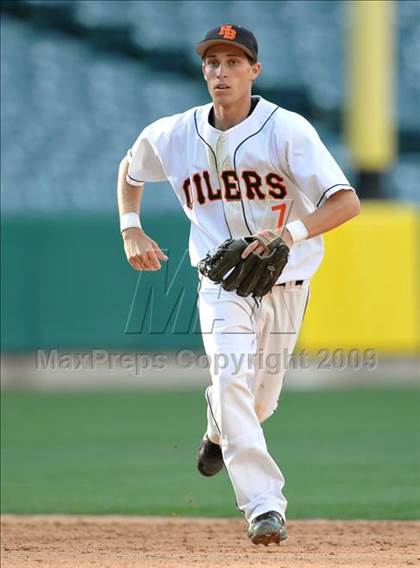 Thumbnail 1 in Huntington Beach vs. Crespi (CIF SS D2 Final) photogallery.