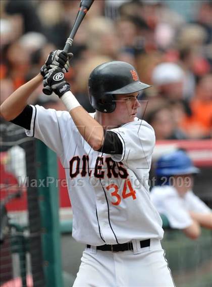 Thumbnail 2 in Huntington Beach vs. Crespi (CIF SS D2 Final) photogallery.