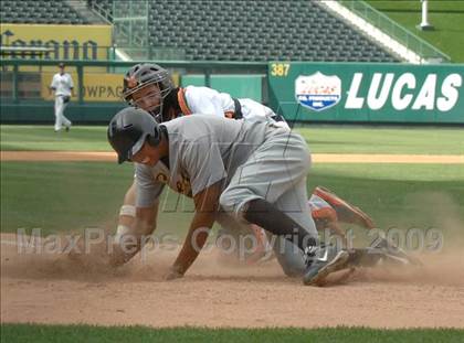 Thumbnail 1 in Huntington Beach vs. Crespi (CIF SS D2 Final) photogallery.