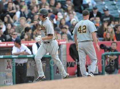 Thumbnail 1 in Huntington Beach vs. Crespi (CIF SS D2 Final) photogallery.