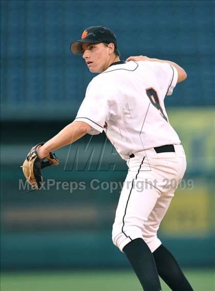 Thumbnail 1 in Huntington Beach vs. Crespi (CIF SS D2 Final) photogallery.