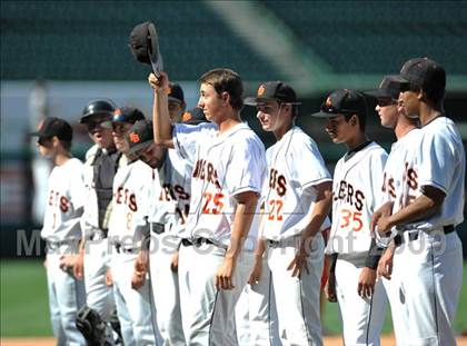 Thumbnail 2 in Huntington Beach vs. Crespi (CIF SS D2 Final) photogallery.