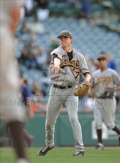 Thumbnail 1 in Huntington Beach vs. Crespi (CIF SS D2 Final) photogallery.