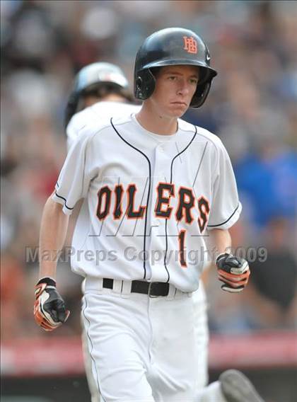 Thumbnail 3 in Huntington Beach vs. Crespi (CIF SS D2 Final) photogallery.