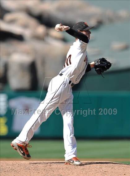 Thumbnail 1 in Huntington Beach vs. Crespi (CIF SS D2 Final) photogallery.