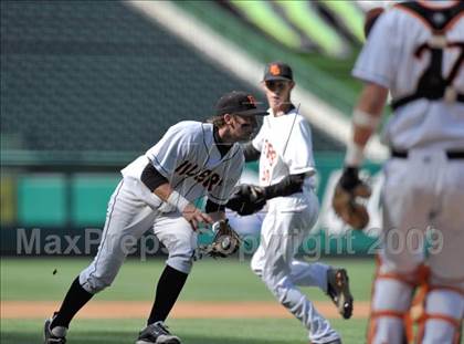 Thumbnail 3 in Huntington Beach vs. Crespi (CIF SS D2 Final) photogallery.