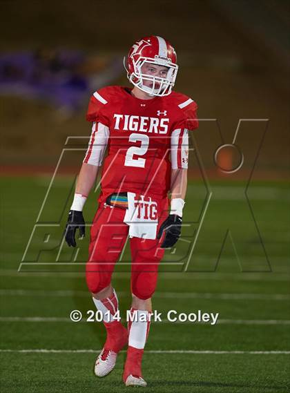 Thumbnail 3 in Mart vs. Hico (UIL 2A D1 Quarterfinal) photogallery.